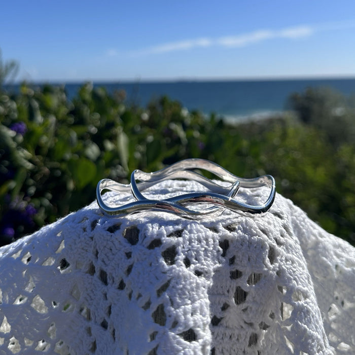 Capsule Bangle